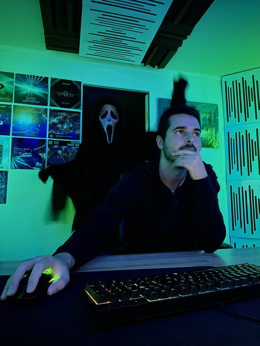 AlexandMarkIT's tweet photo. What’s your favorite scary movie?📞👻
.
.
.
.
#halloween #alexandmark #edmfamily #edm #newmusic #spotifyplaylist #basshouse #dancemusic #studiolife #producerlife #housemusic #progressivehouse #electrodancemusic https://t.co/DDafpDffsS