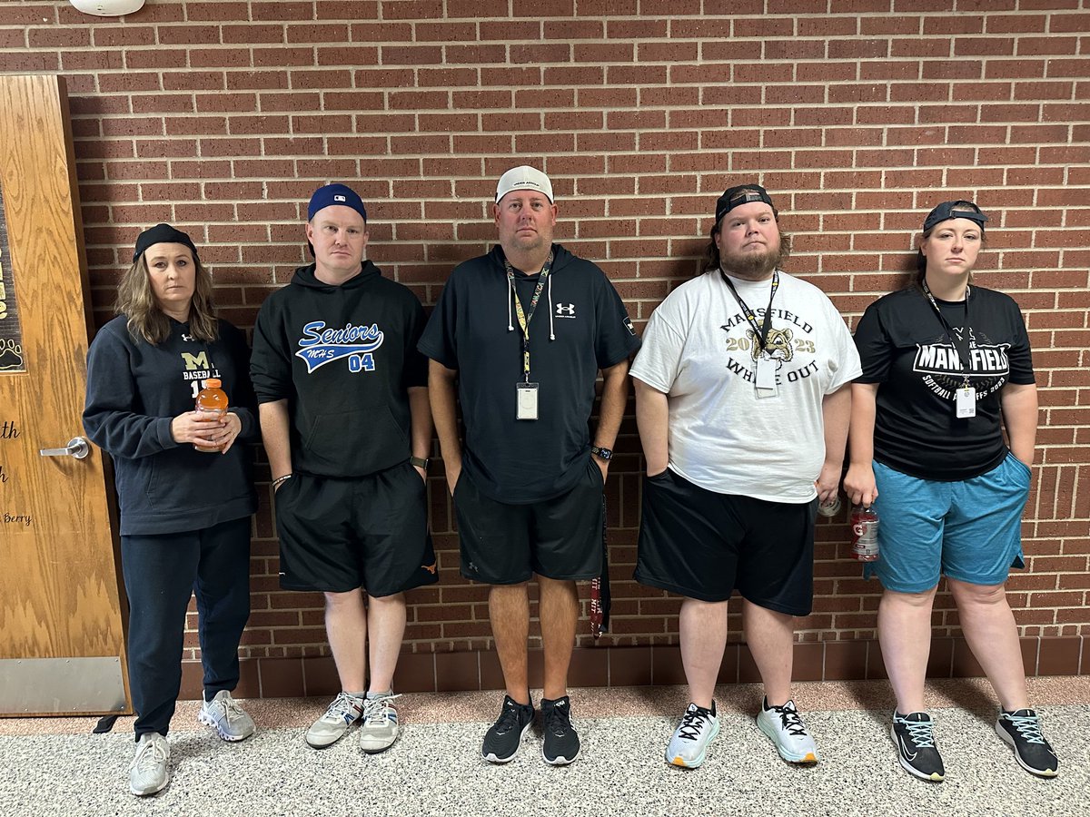 Mansfield High School (@high_mansfield) on Twitter photo HAPPY HALLOWEEN from MHS π π» π€π§‘ HAPPY HALLOWEEN from MHS π π» π€π§‘