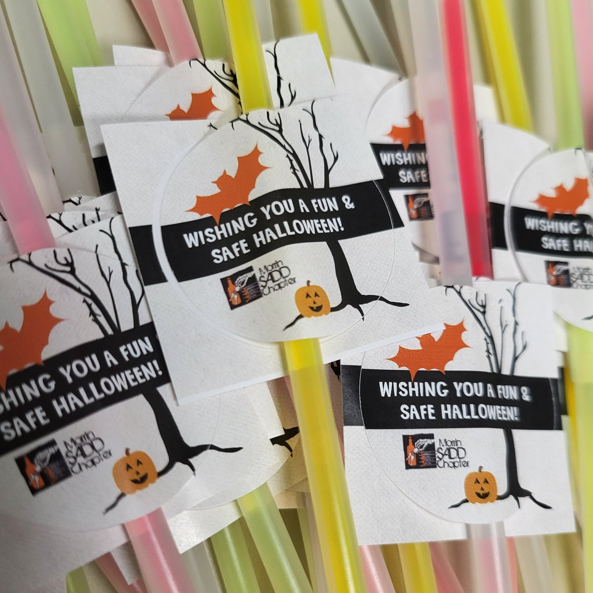 MorrinSWAT's tweet image. Today we will be continuing our tradition of handing out stickers &amp;amp; glowsticks to K-6 students, reminding them to stay visible &amp;amp; practice #pedestriansafety this #Halloween!

Hope everyone has a fun &amp;amp; safe Halloween!🎃🦇

#MorrinSWAT #MorrinSADD @SADD_Alberta @plrd25 @MorrinProud