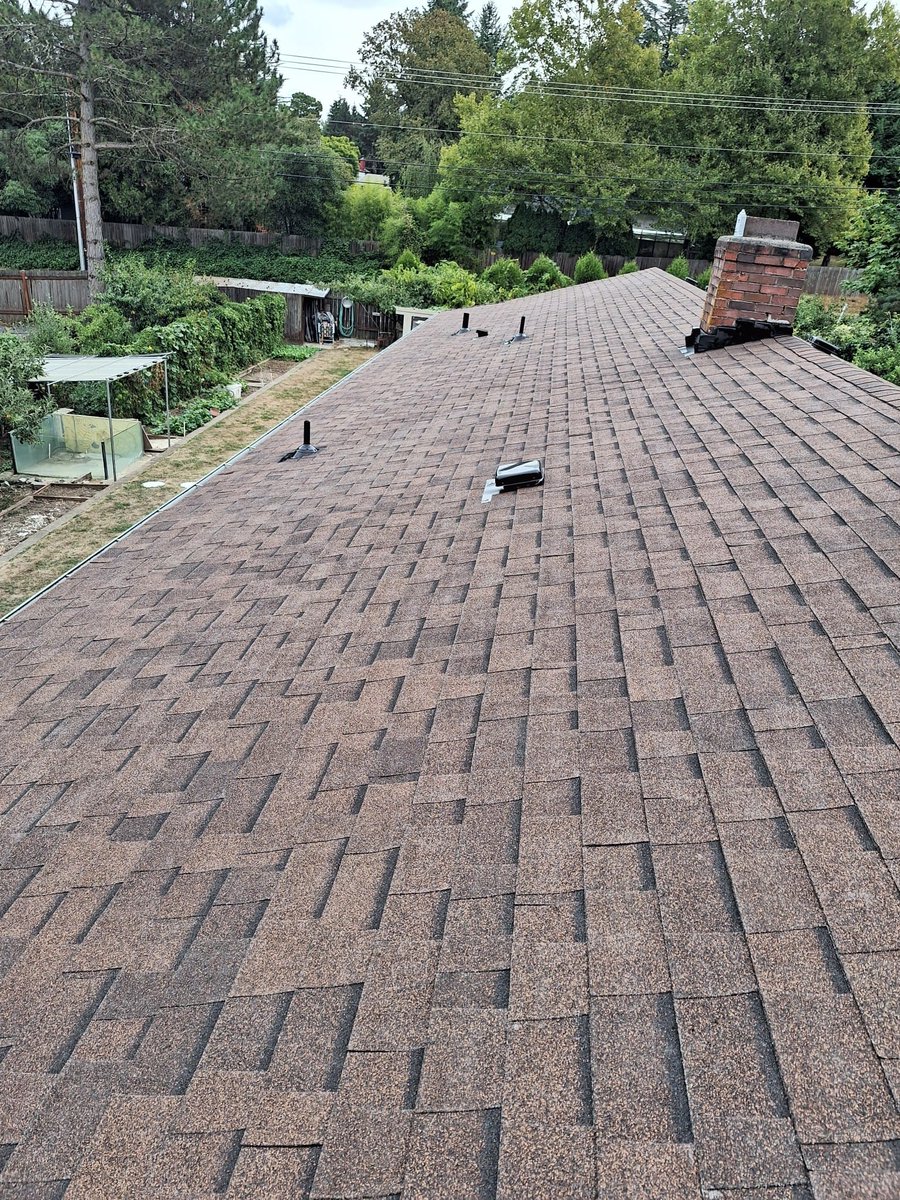 NwRoofTechInc's tweet photo. What good looking stem vents and flashing around that chimney! Good work guys 📷 #roof #shingles #stemvent #house https://t.co/dpo4ULfcuO
