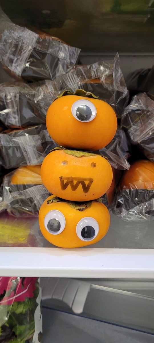 It's half term, it's Halloween, and the Persimmon fruit are up to their tricks again... Drop in to Yum for closer inspection (and to help yourselves). Open Mon, Wed, Fri 2-4 and Sat 10-12 on Gelder Road, LS12 3UF.