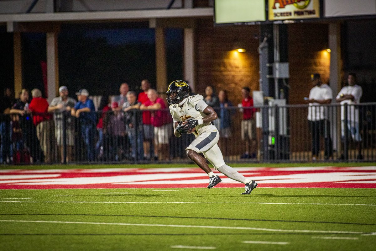 Full Season Tape 
hudl.com/v/2KwSud