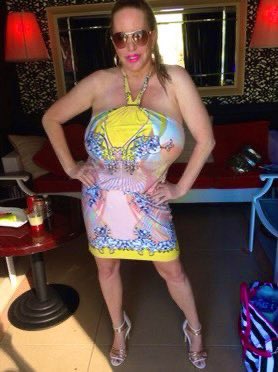 I just got out of the hospital yesterday and I&rsquo;m wearing a temporary leg brace for the next week or two<a href="/tag/happyhalloween"class="tags"><span>#happyhalloween</span></a>