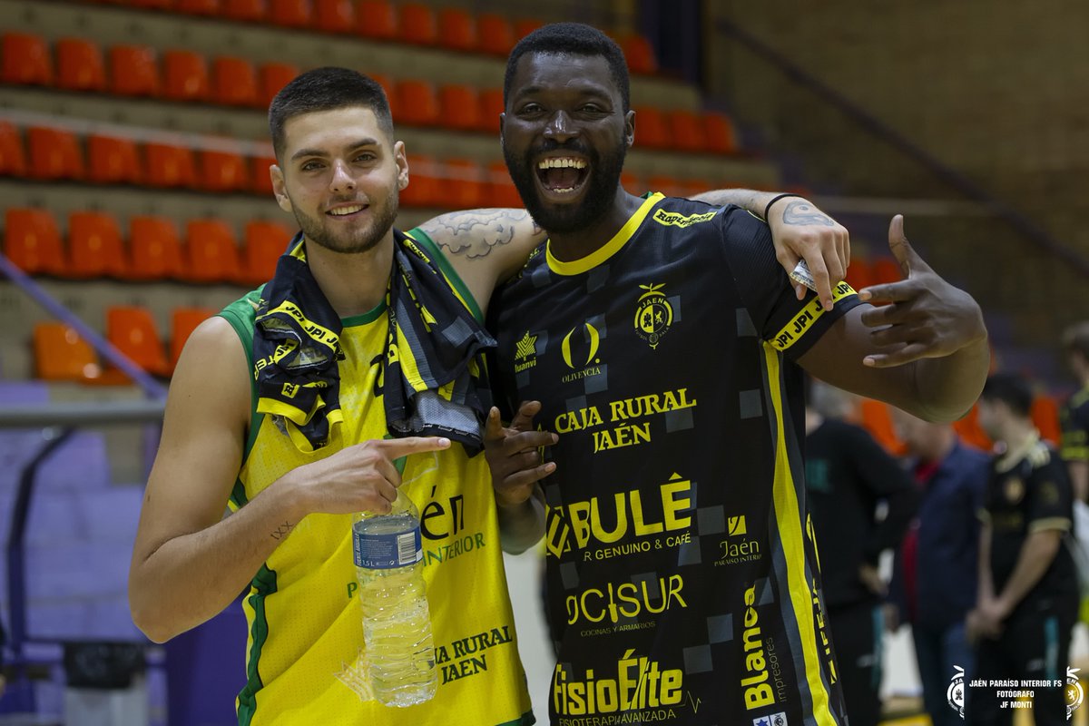 JaenFSbasket's tweet photo. 😁 ¡𝐏𝐮𝐫𝐚 𝐟𝐞𝐥𝐢𝐜𝐢𝐝𝐚𝐝! #SomosJaén💛 https://t.co/42x1yD5JQo