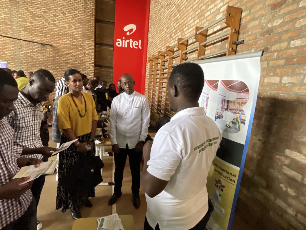 UTBrwanda's tweet photo. #CareerOrientationFair organized by @RwandaYouth, @unicefrw , and @HuyeDistrict , the event featured insightful exhibitions and discussion panels. @UTBrwanda presented various opportunities to more than 1000 youths who participated in the event. https://t.co/VWb372L0SN