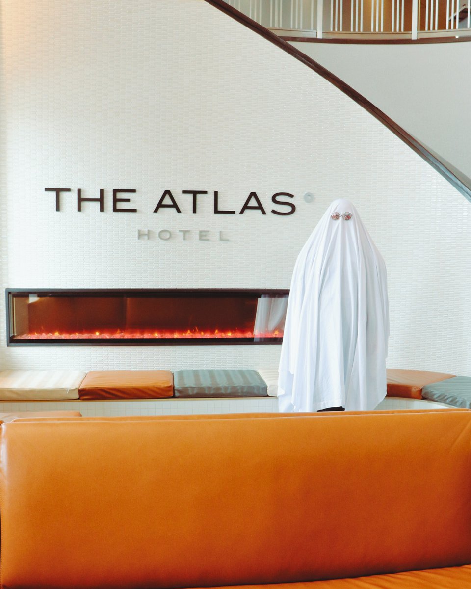 🎃Happy Halloween from The Atlas° Crew!👻

We definitely feel the spooky spirit all around our boo-tiful hotel! In fact, I think we can see it too?

Since we're all out of tricks, stop by our front desk today for a Halloween treat! 🍫🍬