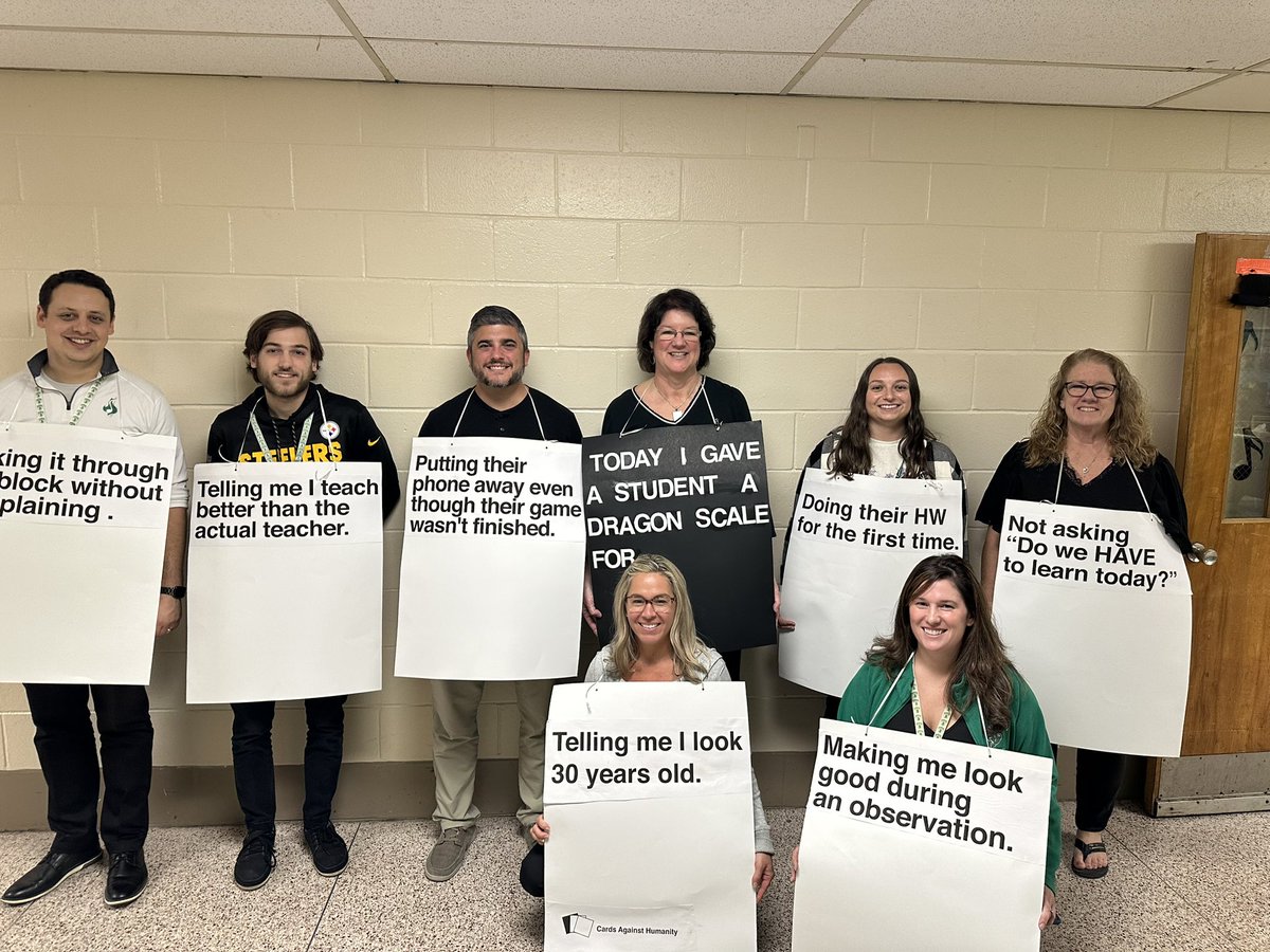 Happy Halloween from the 200’s Hallway! 🎃 👻 #Halloween #BTHSDragons