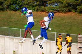 DerekSpates11's tweet photo. Check out Nahjir Woods' 2023 JUNIOR HIGHLIGHTS on @Hudl https://t.co/6XcKYrkHpk #hudl https://t.co/qiMs2u9kz9