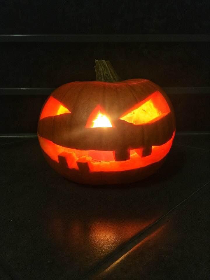 ADerewienko's tweet photo. Happy Halloween to all American friends and allies out there and here in Poland.
🤍❤️
#ThisIsPoland
#BeLikePoland
#ILovePoland
#Poland
Enjoy the evening!🎃
#Halloween https://t.co/TCmHM98IVl