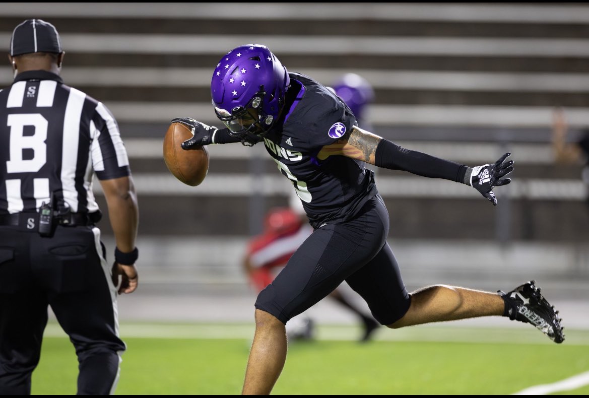 Blessed to receive an offer from the University of North Alabama💜 @CoachCruce