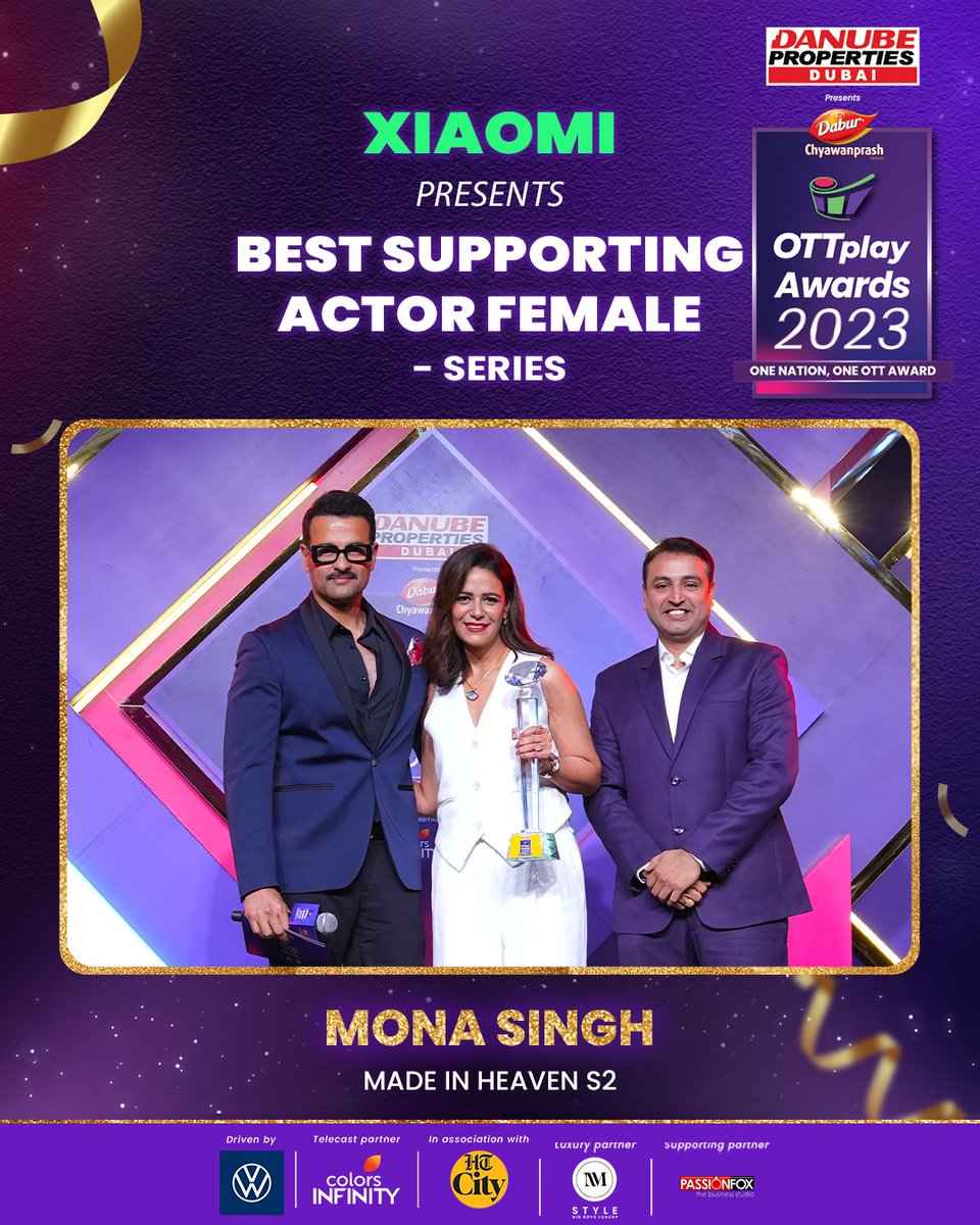 #MonaSingh won the award for Best Supporting Actor Female - Series and we cannot keep quiet! Presented by <a href="/XiaomiIndia/">Xiaomi India</a>, handed over to her by Nitesh Trivedi, Lead MIUI Xiaomi India and <a href="/rohitboseroy/">Rohit Bose Roy</a>  ✨

.

.

.
Presented by #DanubeProperties 
#RizwanSajan #DanubeProperties 🌆
.