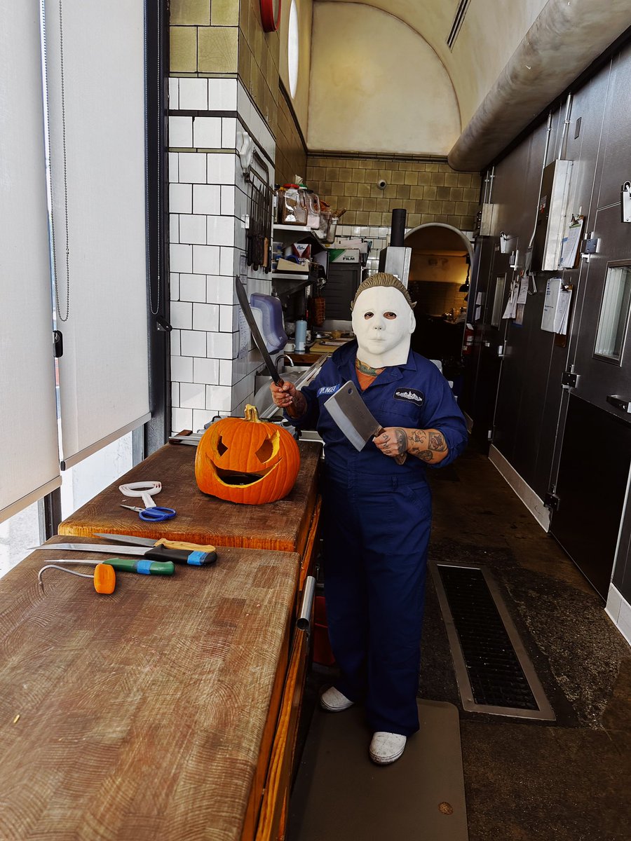 Things are getting spooky <a href="/gwenla/">Gwen</a>! Happy Halloween folks.