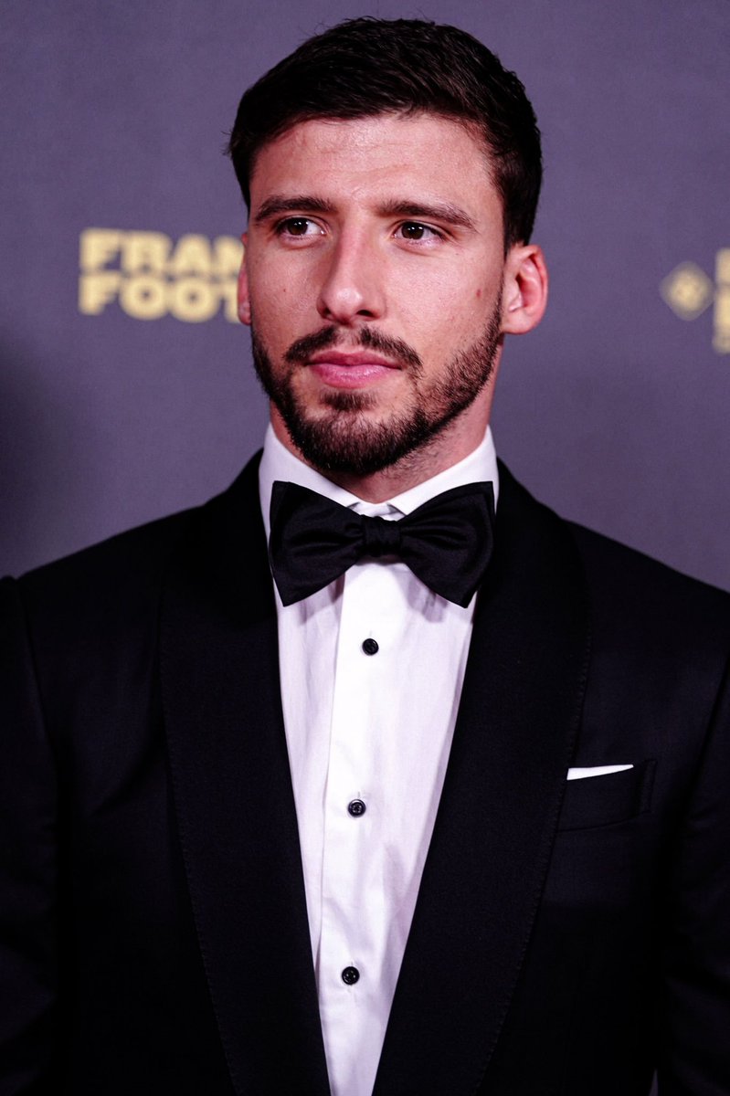 Rúben Dias tweet media