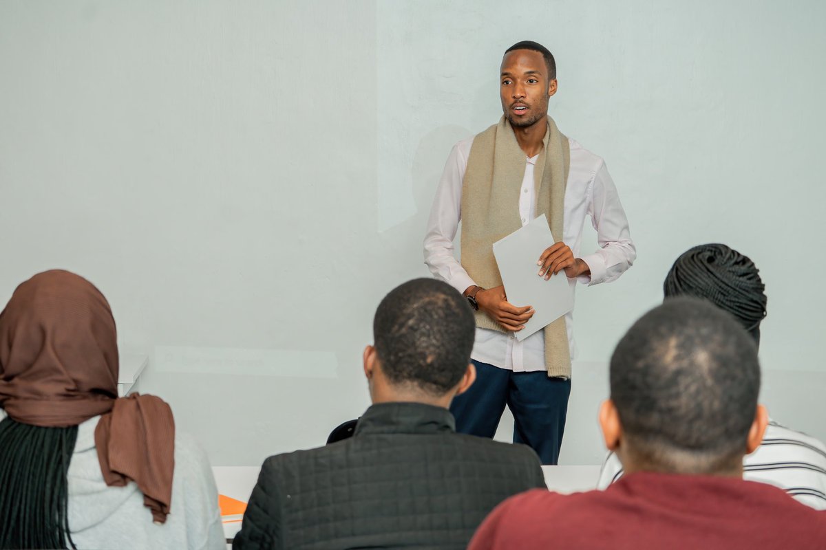 plpyouth's tweet photo. 1.Excitement filled the air as we concluded the #AmaniTrainingProgram.
A day brimming with a hunger for knowledge & enthusiasm. It was more than just training; it was an unforgettable experience!
#YouthEmpowerment #Peacebuilding #CapacityBuilding #NdiUmunyarwanda
π@alueducation https://t.co/dVJF2leNHB