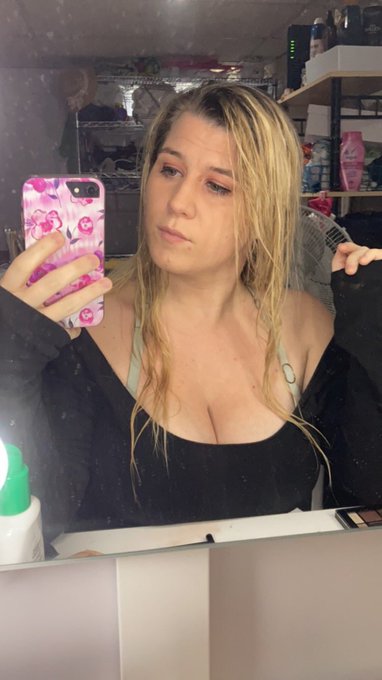 Getting ready to do some devilish things 😈 https://t.co/pZP4jhfY5p<a href="/tag/fredericksofhollywood"class="tags"><span>#fredericksofhollywood</span></a><a href="/tag/onlyfans"class="tags"><span>#onlyfans</span></a><a href="/tag/onlyfansmod"class="tags"><span>#onlyfansmod</span></a>