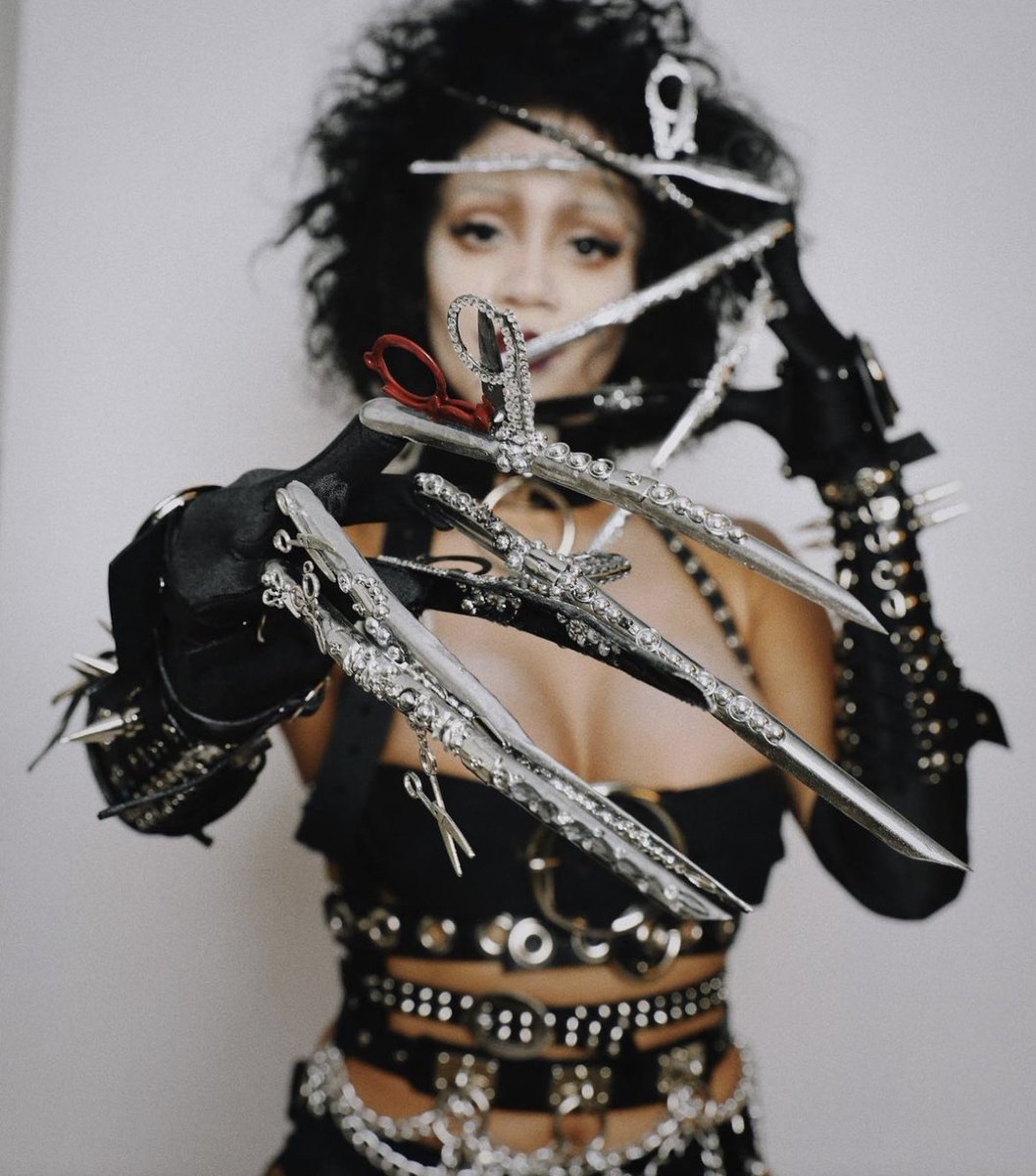 thehorrorkid 🦇 tweet media