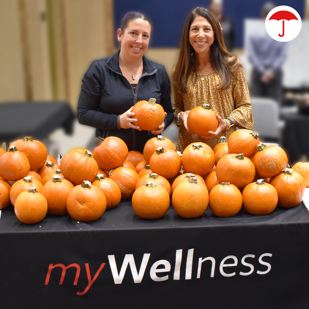 The Travelers Hartford Wellness Champions hosted a Health and Wellness Fair for #TRVemployees to learn more about our #benefits offerings and programs, and they left with information and pumpkins to celebrate the season! 🎃 Learn more about our benefits: travl.rs/49iTTyT
