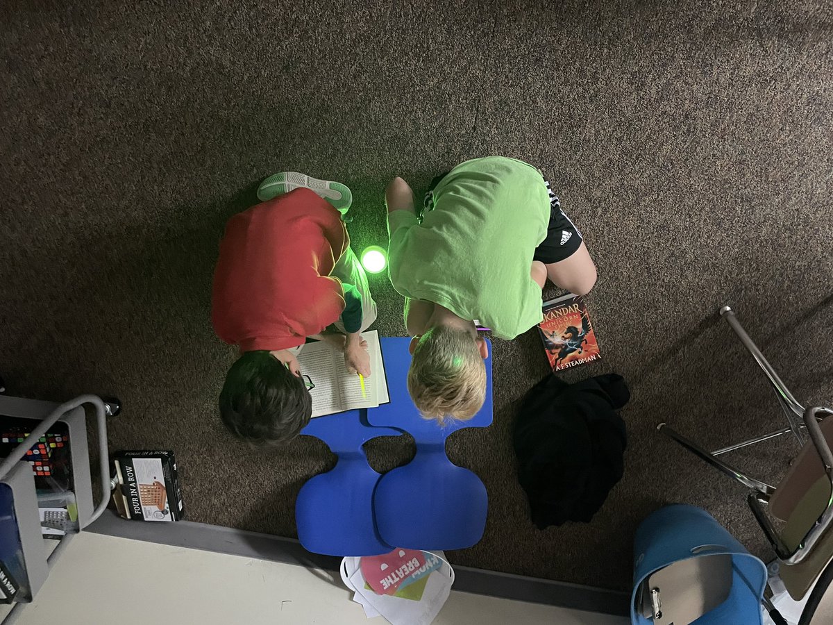 These Treefrogs have had a busy day! Field trip to the NC Symphony and now a Flashlight &amp; glow stick reading reward for earning 15 Lilypads! Way to go kiddos! #mysmarties