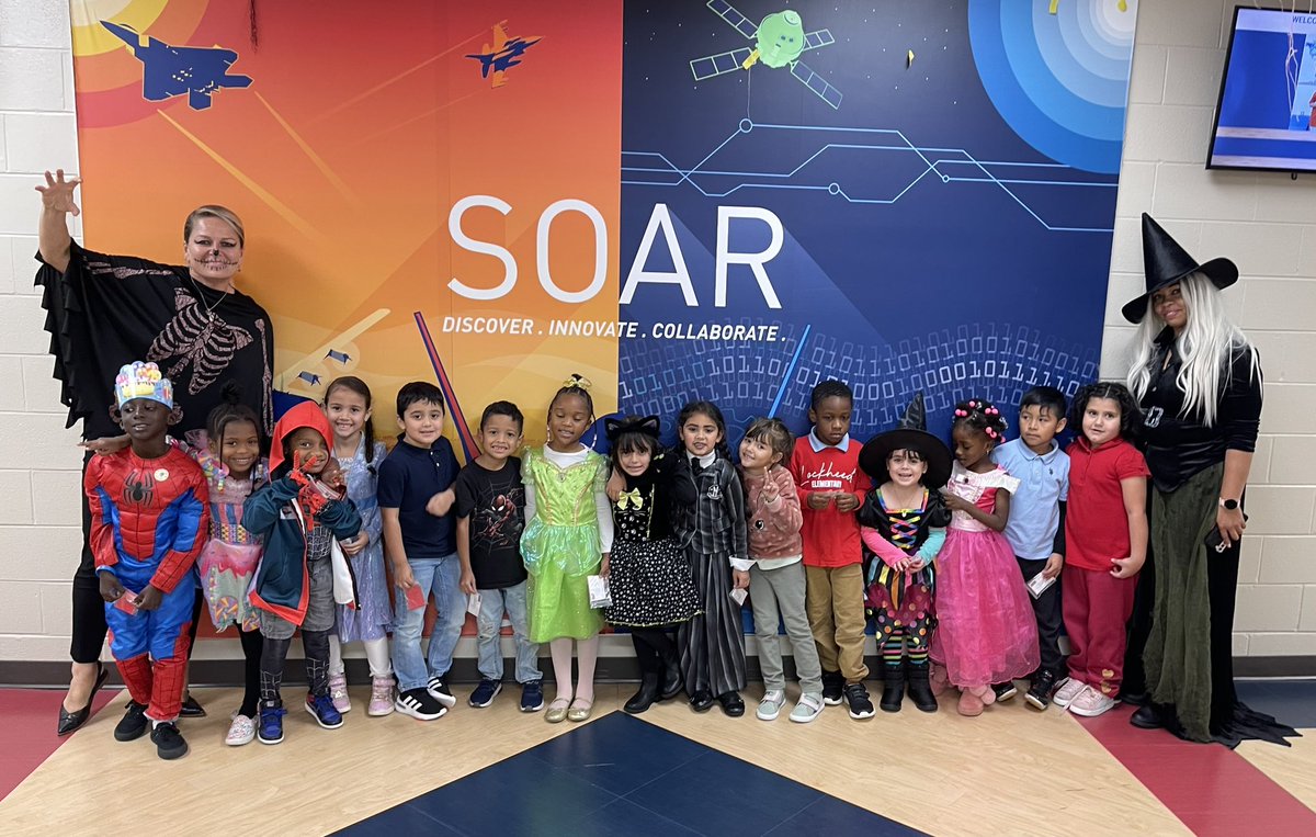 principaldrp's tweet photo. Happy Halloween @LockheedElem https://t.co/rKxKB90jUm