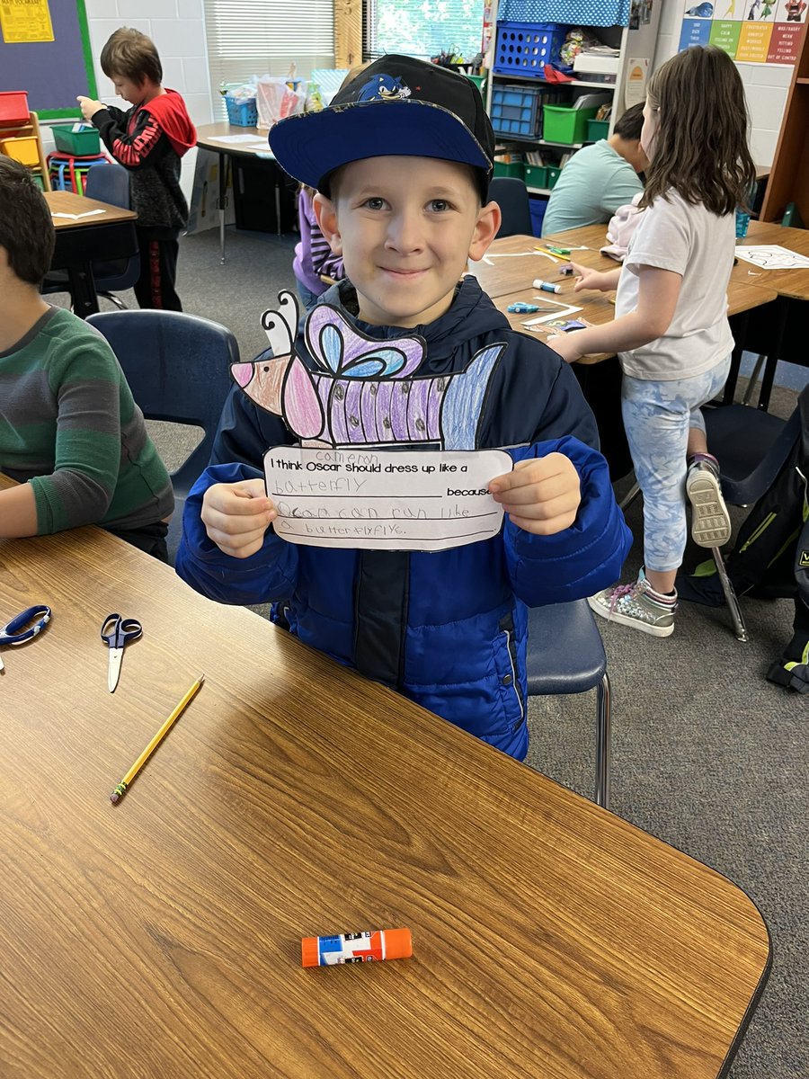 What should Oscar the Hallo-Wiener were for Halloween? Our class had lots of great ideas! #TrustyHuskies