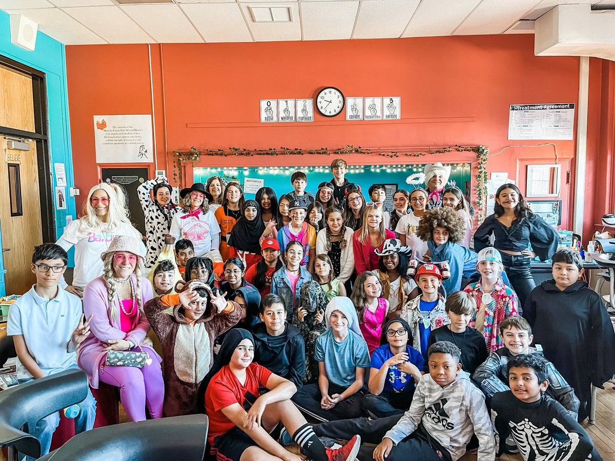 Happy Halloween from 6th grade!!! 🎃👻 #Halloween #Halloween2023 #Barbie #mineolaproud