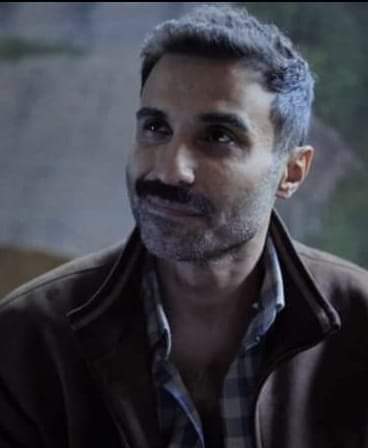 لو قلوبنا علي قلوب بعض زي ما عيونا علي طياز بعض كانت الدنيا تبقي بالف خير