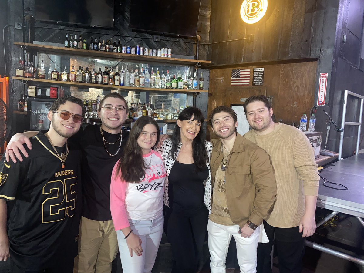 CALIStrongUSA's tweet photo. Road-trip to Tucson, AZ to see the @ochoaboyz desert invasion. The show featured former Disney star @ryanochoa Shameless star @robertochoa125 The Good Dinosaur star @raymondochoa_  Animation expert @rickochoa21 along with @byerly11 from The Fosters,  & @jovanarmandofficial from the Shazam movie. #calistrongusa #ochoaboyz #family
