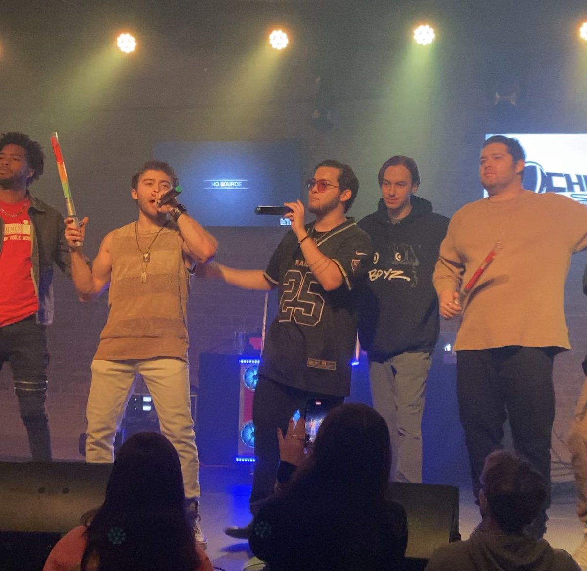 Road-trip to Tucson, AZ to see the <a href="/ochoaboyz/">Ochoa Boyz</a> desert invasion. The show featured former Disney star <a href="/ryanochoa/">Ryan Ochoa</a> Shameless star <a href="/robertochoa125/">Bobby Ochoa</a> The Good Dinosaur star @raymondochoa_  Animation expert <a href="/rickochoa21/">Rick Ochoa</a> along with <a href="/byerly11/">じゆん</a> from The Fosters,  &amp; @jovanarmandofficial from