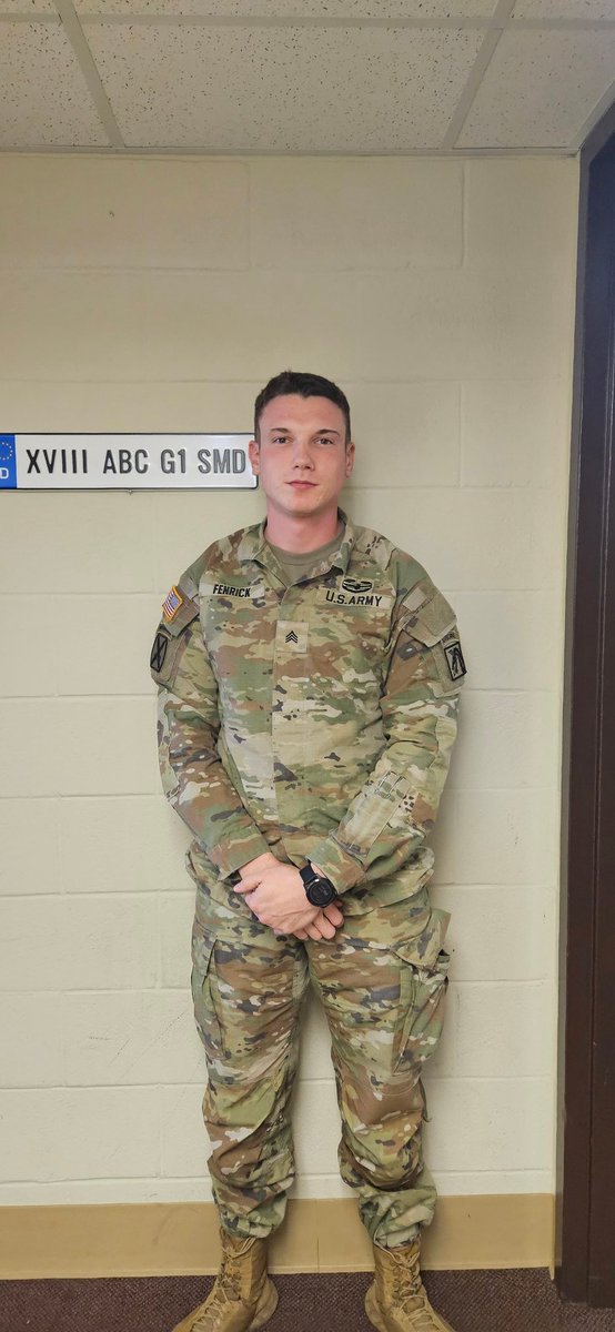 _TheRealDragon1's tweet photo. 🇺🇸🪂 XVIII ABN Corps Soldier Spotlight🪂🇺🇸
SGT Fenrick Corey is the Strength NCO for SMD of the XVIII ABN Corps G-1.  SGT Fenrick is originally from Indiana. During his free time, he enjoys slending time with his wife and playing with his dog. https://t.co/guQwO68H5d