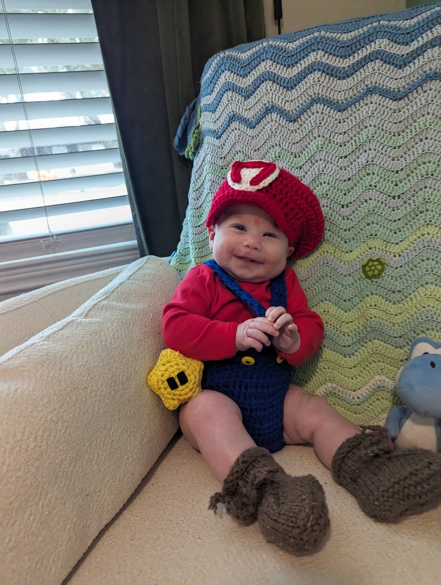 Awesomocity0's tweet image. Happy Halloween!