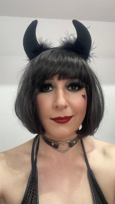 have a nice Halloween😈👻 https://t.co/fXNGRaeOGP<a href="/tag/mvsales"class="tags"><span>#mvsales</span></a>