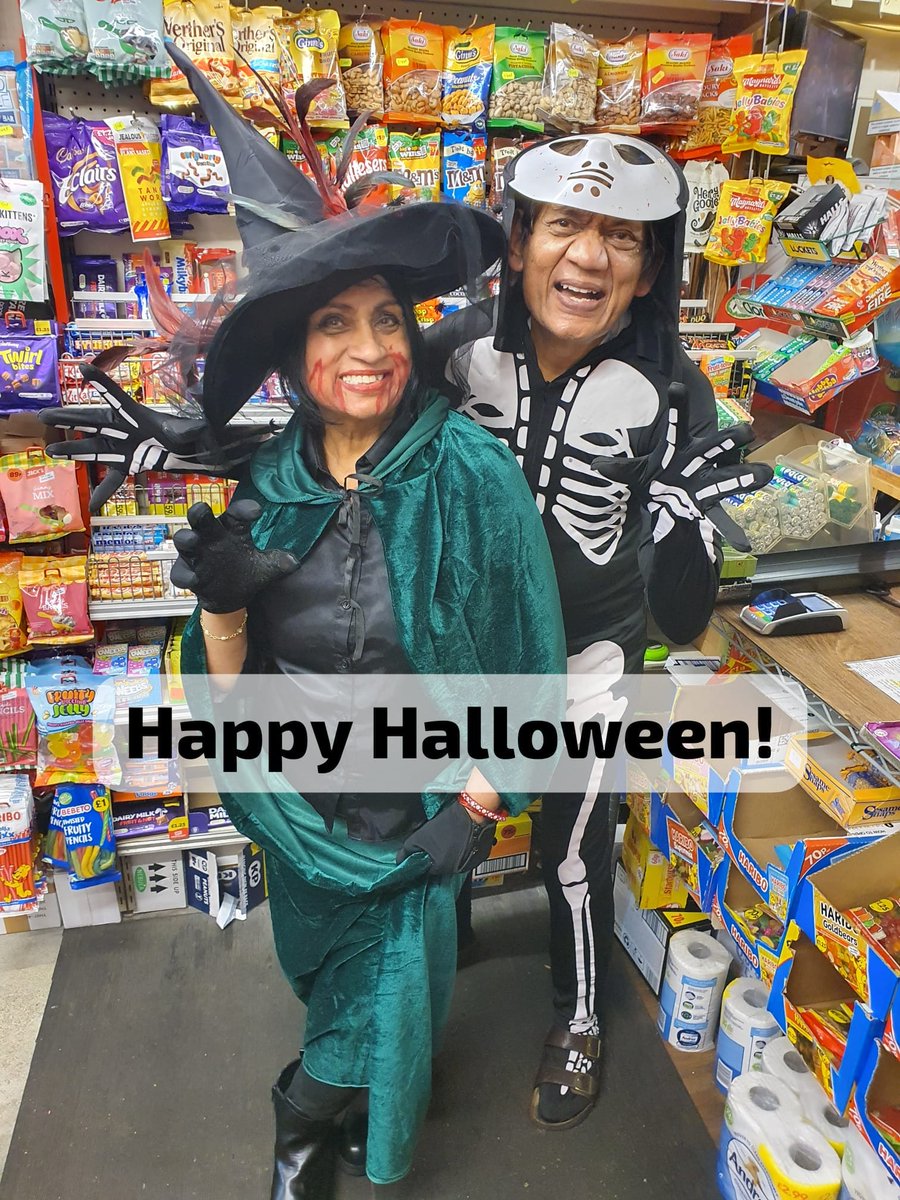 The best place to trick or treat is a SWEET shop!! 
Trick or treaters welcome tonight 🎃

#MeetAndDeep | #Halloween2023 | #HappyHalloween | #twickenham