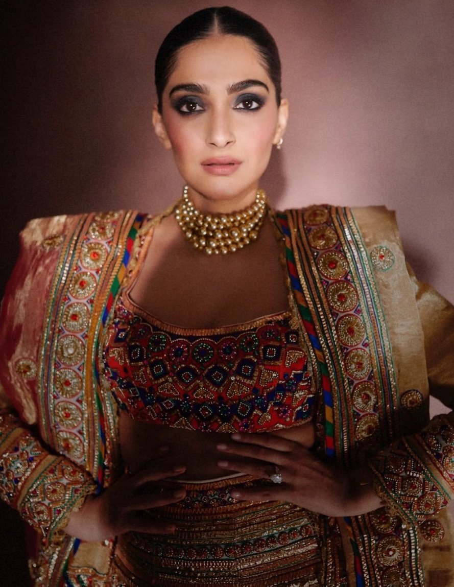 F9yd6Oka0AAGvY5?format=jpg&name=medium