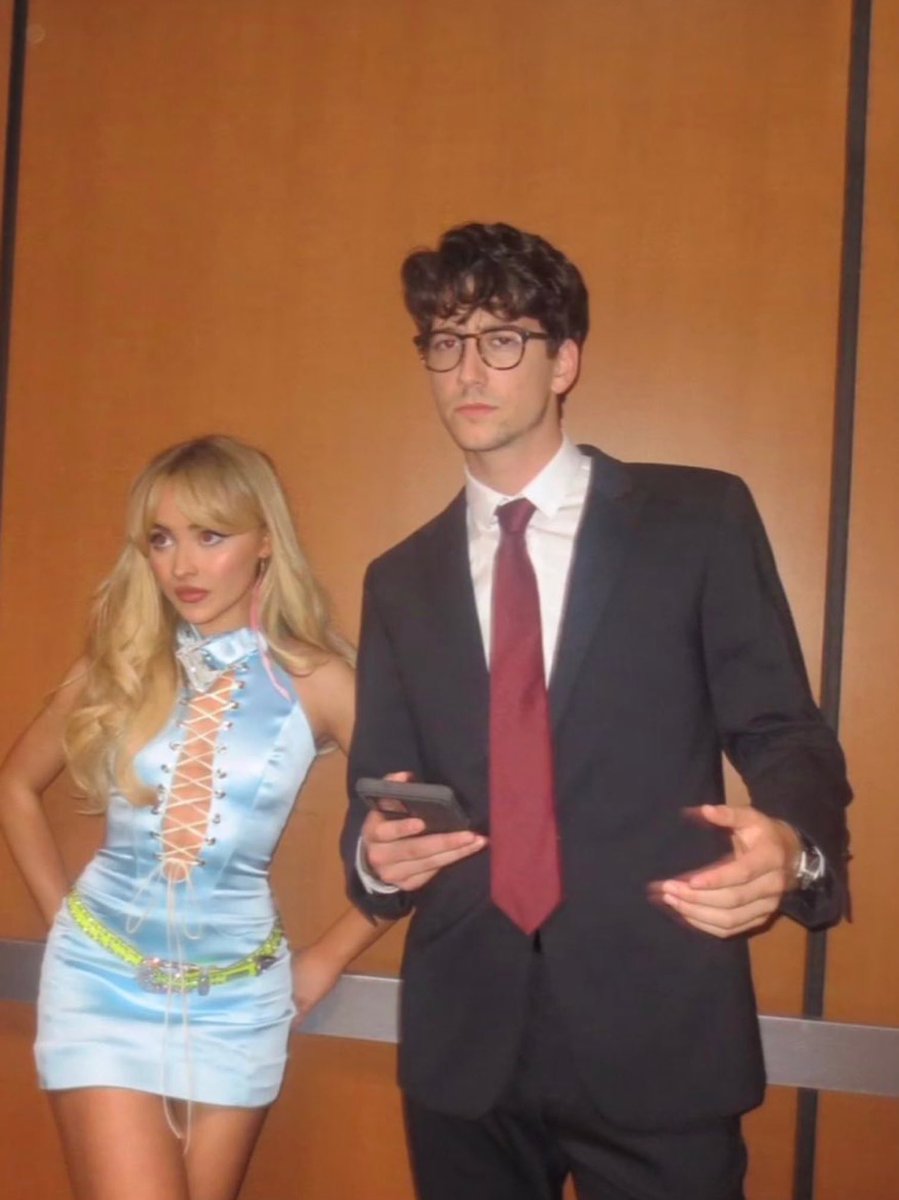 📸| Sabrina Carpenter and Milo Manheim behind the scenes of “Feather” music  video!