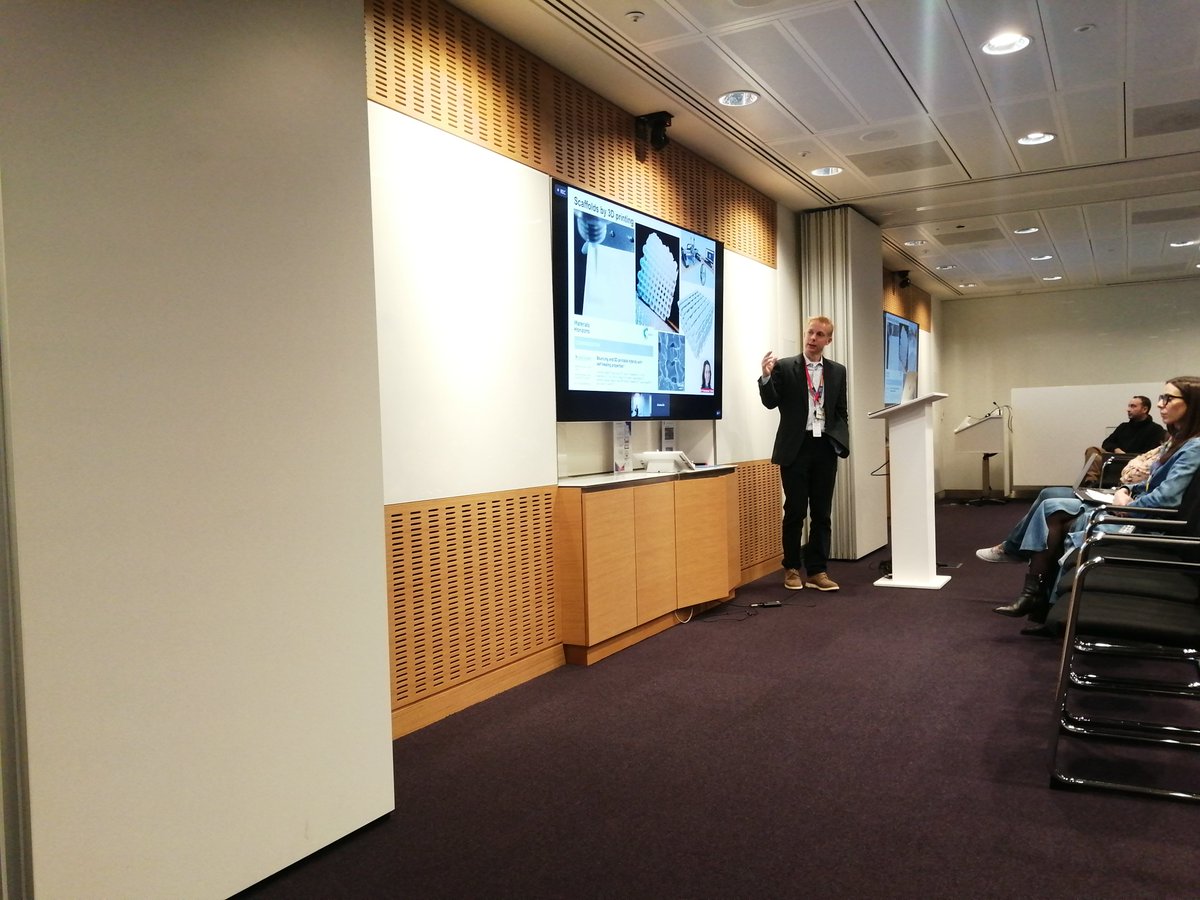 The Making Lab (@labmaking) on Twitter photo Our Biological Making Workshop was a success! We want to thank all our sponsors attendees and speakers: <a href="/WindingMichael/">Michael Winding</a>, Joachim De Jonghe, Radoslav Enchev, CSM Ma BioDesign students and coordinator, Peter Craggs and specially to our keynote speaker professor <a href="/julianrjones/">Julian Jones</a>. Our Biological Making Workshop was a success! We want to thank all our sponsors attendees and speakers: <a href="/WindingMichael/">Michael Winding</a>, Joachim De Jonghe, Radoslav Enchev, CSM Ma BioDesign students and coordinator, Peter Craggs and specially to our keynote speaker professor <a href="/julianrjones/">Julian Jones</a>.