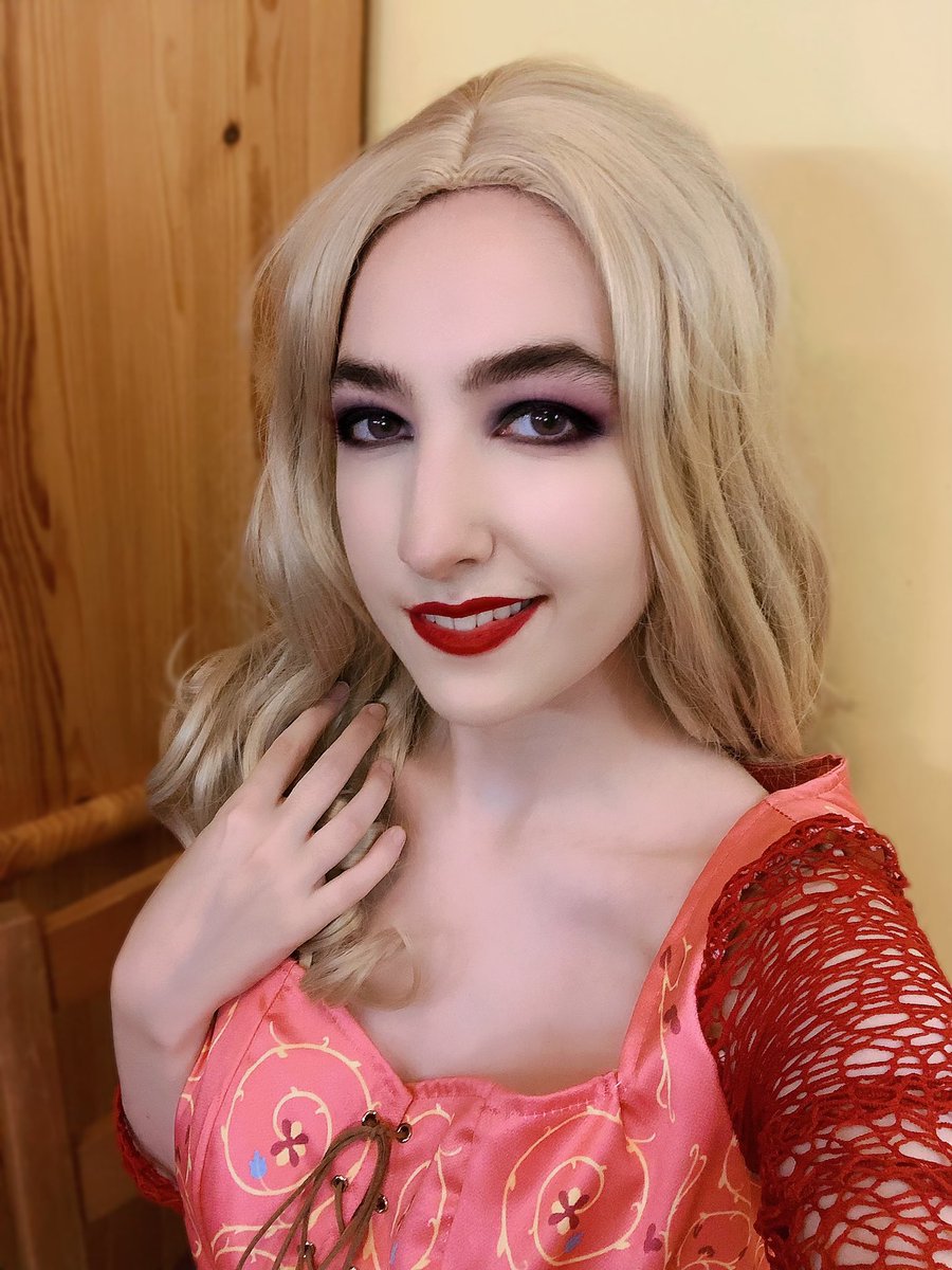 misssonyachan's tweet photo. Joyeux Halloween 👻
#Halloween2023 #hocuspocus #hocuspocuscosplay #sarahsanderson #sarahsandersoncosplay https://t.co/KYbS1NuGyk