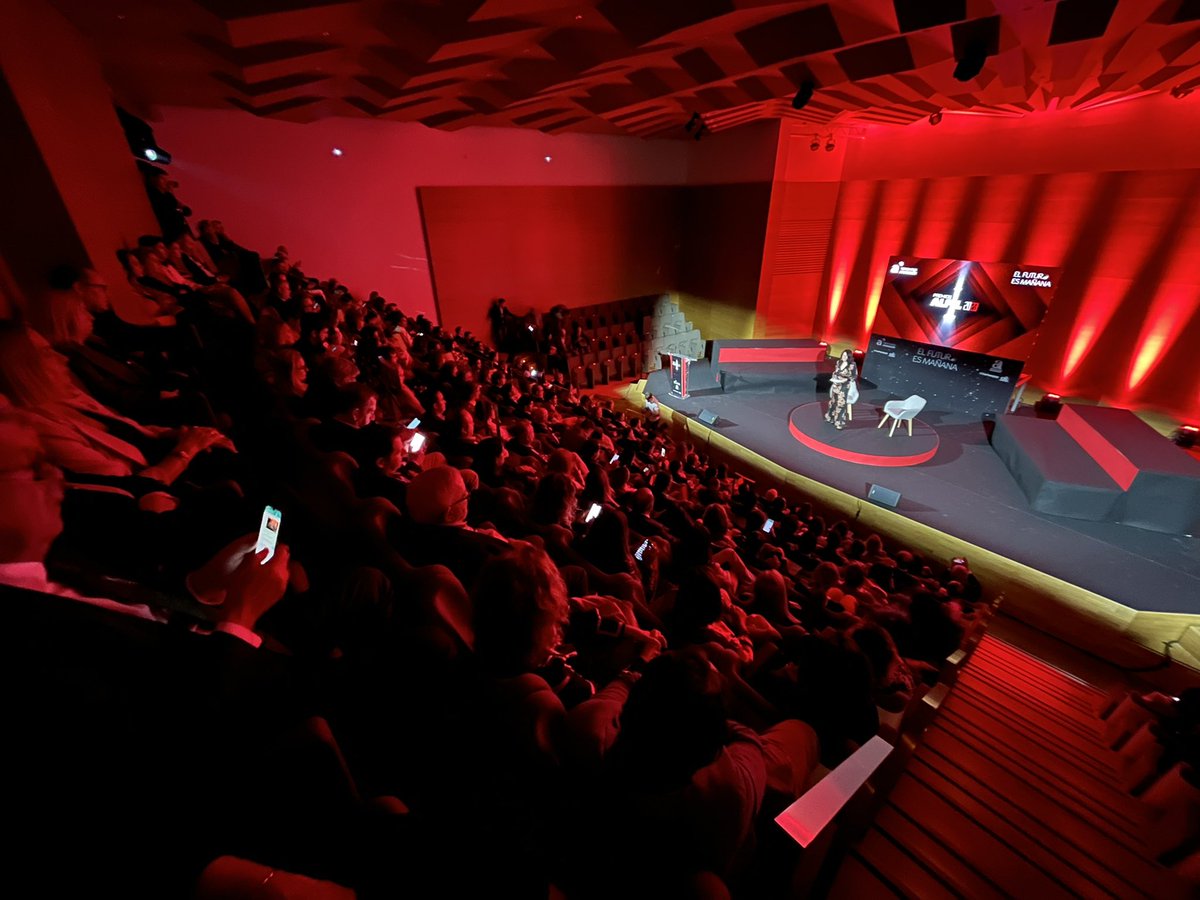 Terciario_A's tweet photo. Damos comienzo a la XI edición de los #PremiosAlfil en el @ADDAalicante con un auditorio en el que se han dado cita más de 200 personas entre representantes de instituciones, organizaciones y empresas que ofrecen y aportan a la provincia de #Alicante. https://t.co/ovn40ulWRj