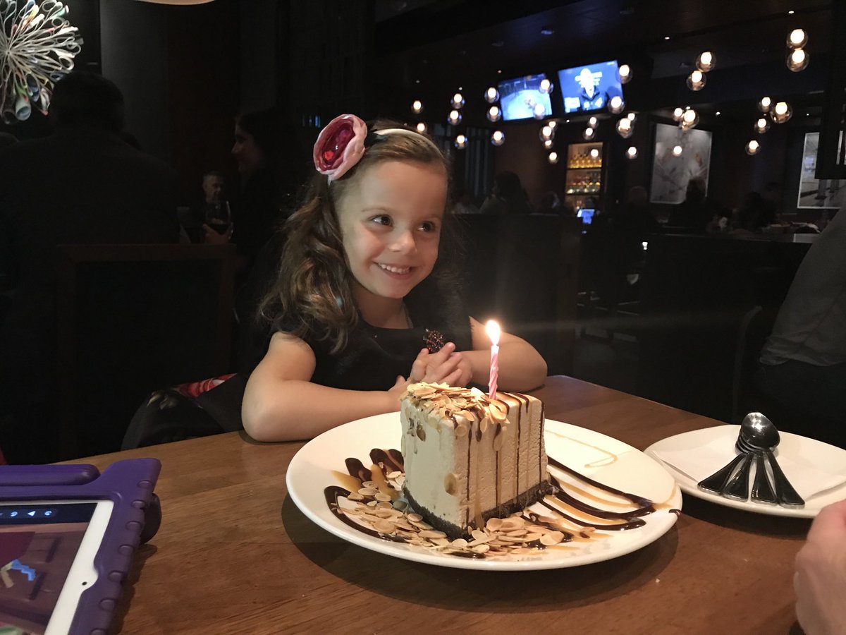 DavidPylyp's tweet image. Billy Miner Pie?  Yup at ⁦@TheKeg⁩ #sherway.