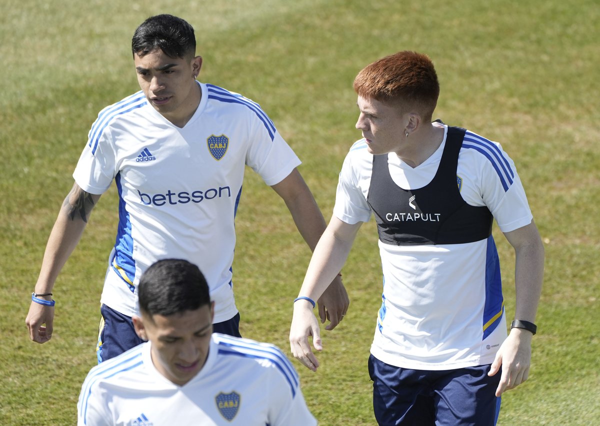 Langoni y Barco durante un entrenamiento de Boca antes de la final  de la Copa Libertadores.