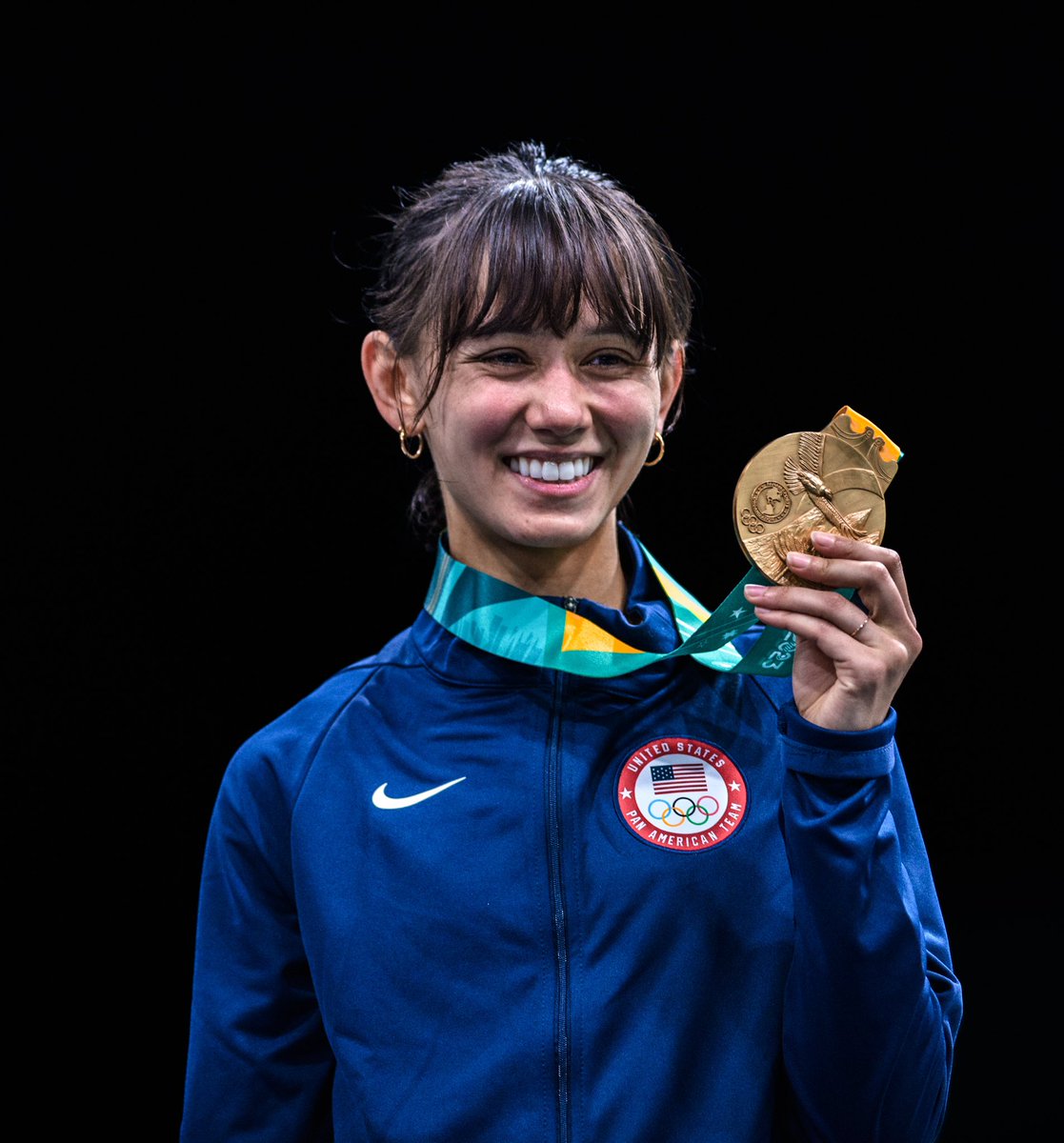 I don’t follow many fencers, but I’ve been following the amazing @leetothekiefer since the 2019 PAG! She’s super athletic, fierce, crafty, and creative. So maybe a Kyle Dake type? 

Congrats Lee and @GerekMeinhardt! Proud of y’all!

tonyrotundo.smugmug.com/Athletes-Are-W…