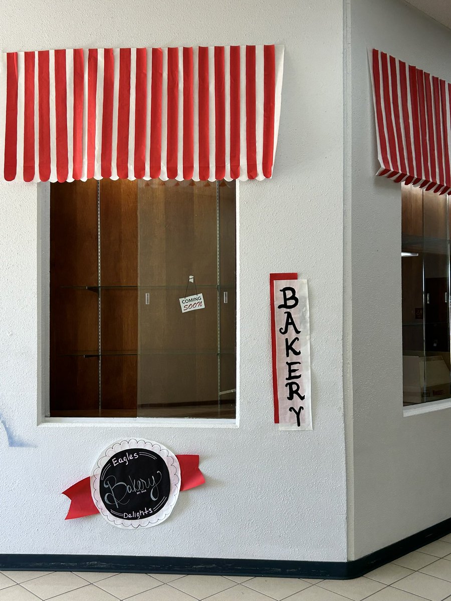 Coming soon 📣 Art 1 students are making cupcakes and will learn how to use oil pastels to create paintings inspired by Wayne Thiebaud! 🎂🧁🍰🥮🧁 #SanEliArt #SEISDPassionPeoplePurpose