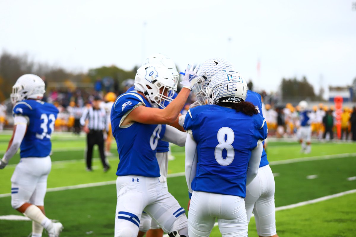 Concordia Wisconsin Falcons (@cuwfalcons) on Twitter photo It's Senior Day for <a href="/CUWFB/">CUW Falcon Football</a>!
🏈 versus Rockford, kickoff at 1pm!
📈 cuwfalcons.com/sports/fball/2…
📽 cuwfalcons.com/links/g4jig5
#️⃣ #d3fb #NACCtion #CUWsoarsHigher It's Senior Day for <a href="/CUWFB/">CUW Falcon Football</a>!
🏈 versus Rockford, kickoff at 1pm!
📈 cuwfalcons.com/sports/fball/2…
📽 cuwfalcons.com/links/g4jig5
#️⃣ #d3fb #NACCtion #CUWsoarsHigher