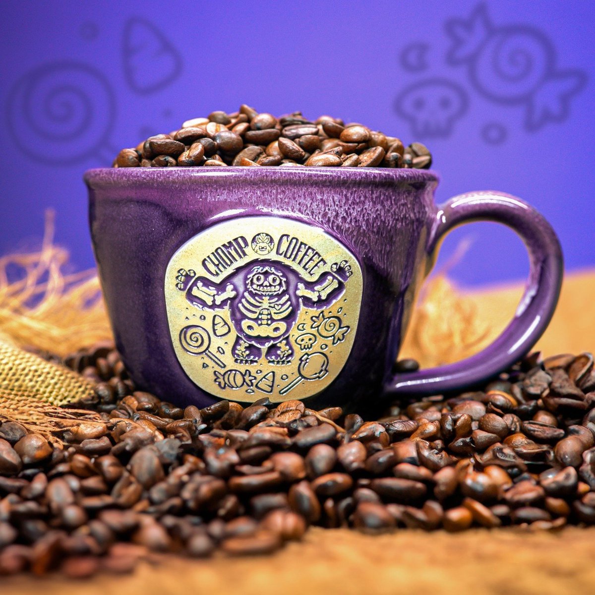 AbominableToys's tweet photo. Skeleton Spooktacular figures and mugs are available now exclusively on https://t.co/1n1xqJXgbU!
Gold and Silver Skeleton Chomp are the final 5" vinyl skeleton Chomp figures we will ever produce!
#chomp #chompfigure
#skeleton #halloween
#deneenpottery #chompmug #coffeemug https://t.co/c0iUo995Ra