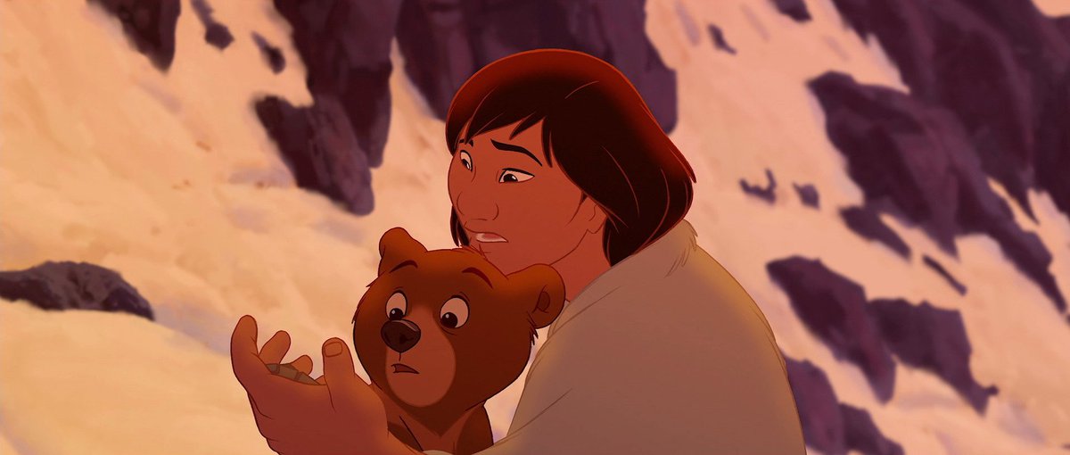 DisneyReact's tweet photo. 🎂 Hoy se cumplen 20 años del estreno de 'Hermano Oso' 🐻🫎

En su momento obtuvo críticas mixtas, aún así durante los años ha conseguido calar en el público gracias a su animación, su historia y la fantástica música de Phil Collins https://t.co/vyc8vmFH15