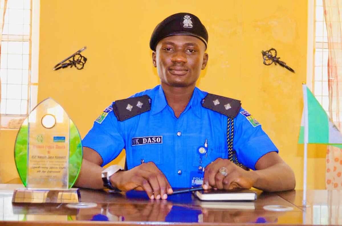 nk_daso's tweet photo. A THREAD 🧵 

Greetings to the good people of Borno State and beyond I am ASP Nahum Daso Kenneth and I have assumed my duties and responsibilities as Borno State Police Public Relations Officer. https://t.co/YAdHY0FR52