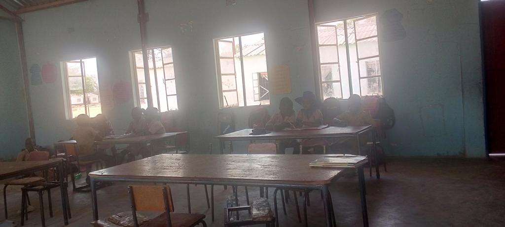 nyika_fortunate's tweet photo. Reading is a culture which has to be practiced on a daily basis. Find ways to make it enjoyable to the young learners. As an educationist,  I always allow the learners to do it on their own, teaching each other and making it enjoyable to them. https://t.co/pd7JpIFUUS