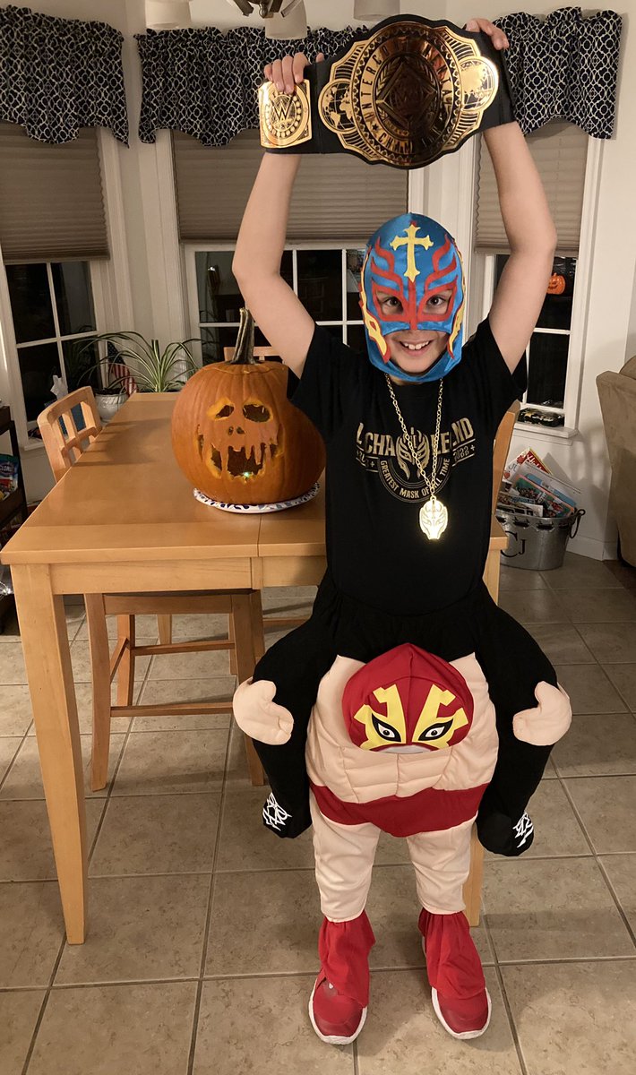 drjay52's tweet photo. Hey Rey @reymysterio how about a #Halloween #RETWEEET for JACE #reymysteriofan #LWO #luchalegend #greatestmaskofalltime #sixonenine #WWE #WWECrownJewel #trickortreat https://t.co/OjHN01feBs