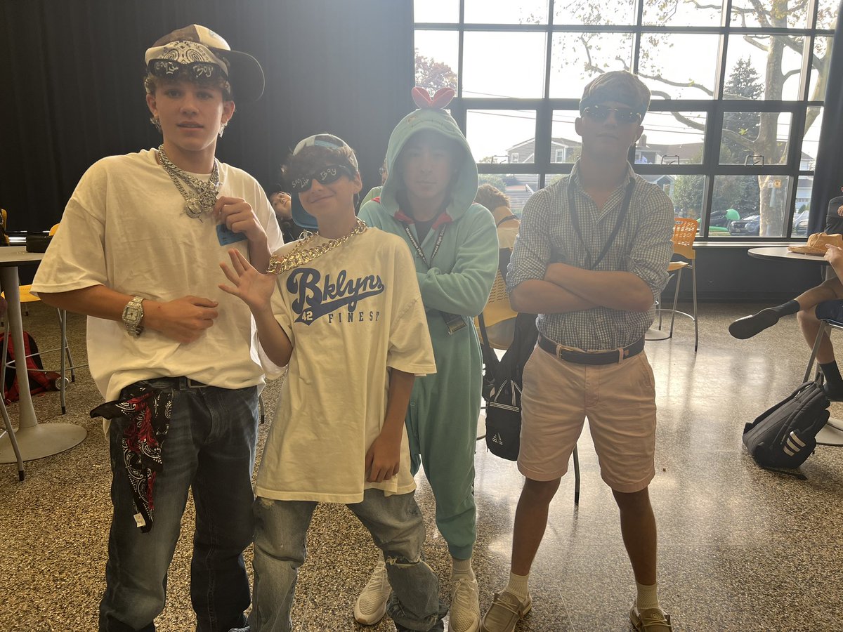 AmesChiefs's tweet photo. Glimpses of Halloween @Ames! https://t.co/ydDwNX2ZeX