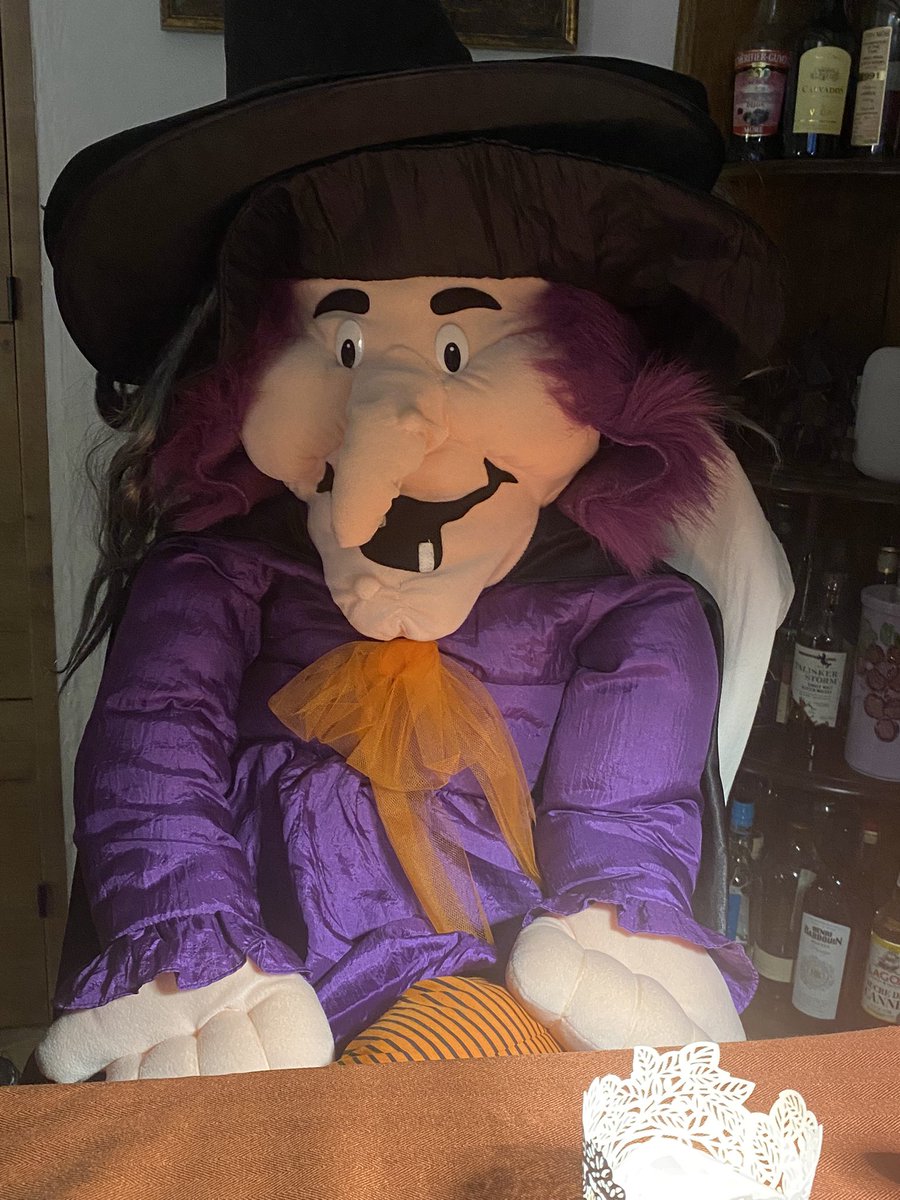 sustainableITY's tweet photo. My old a dear friend ‘Gladys’ wishes you all #HappyHalloween .. Ken if you are out there thank you for the memories… https://t.co/y35Fxkm9ZD