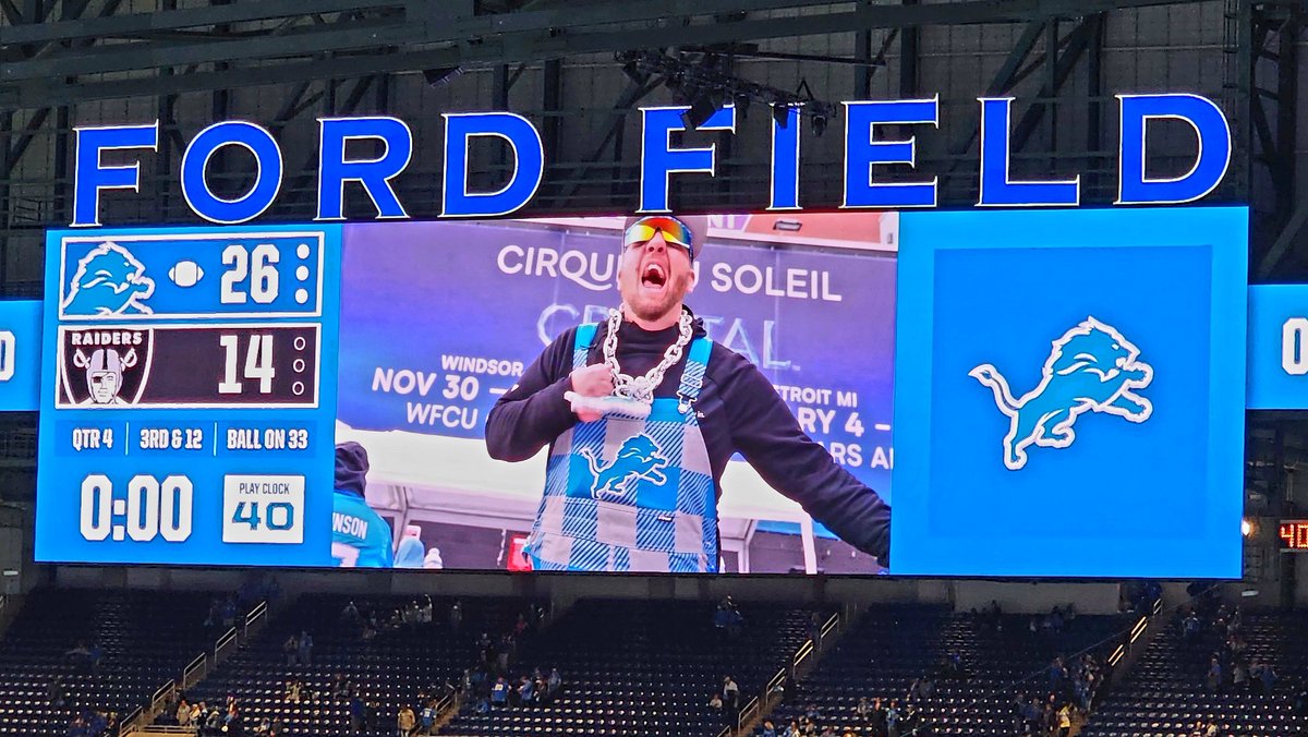 EffPeriod's tweet photo. @bigcory00 U and me both.  A good time in the building but a L is L and that was an ugly one. https://t.co/CRaWVH9cY0